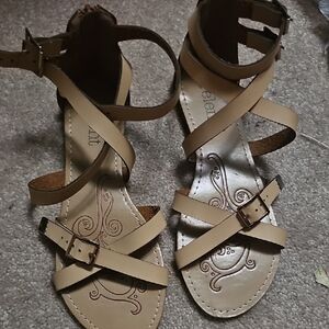 Stylish Tan Strappy Sandals